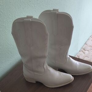 White Western Cowboy Boots